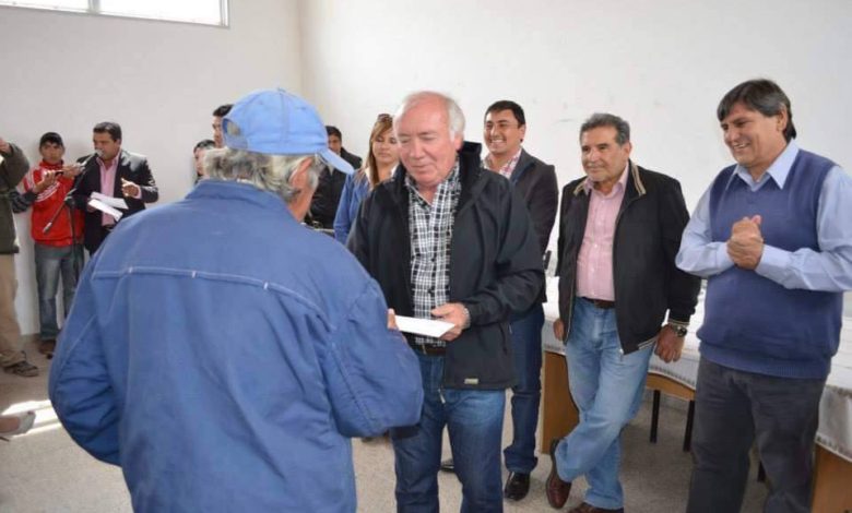 Photo of El vice más buscado podría definir el destino de Felipe Varela