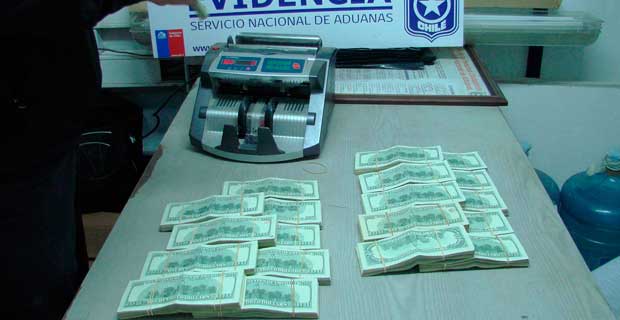 Photo of Funcionario del Gobierno habría ayudado a ingresar 300 mil dólares desde Chile a la Rioja a ex Diputada