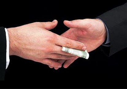 Photo of ÚLTIMO MOMENTO: Habrían recibido dádivas diferentes gremialistas por parte de Beder