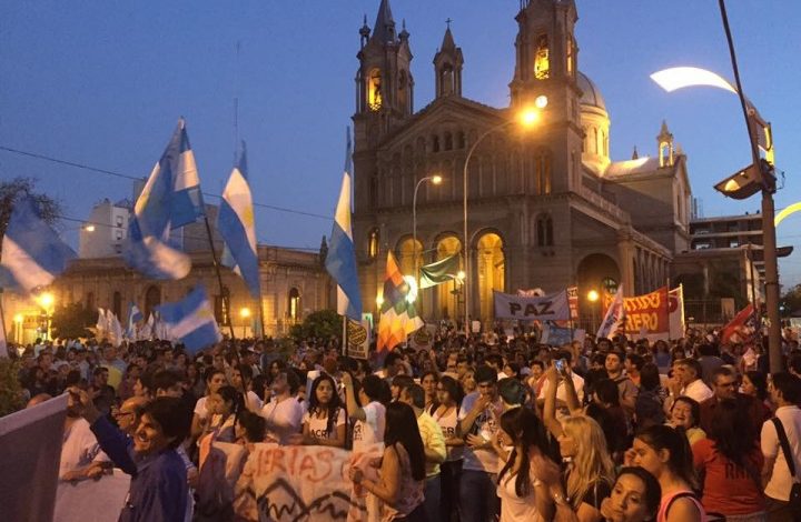 Photo of Las imágenes mas influyentes en la derrota de Beder Herrera, los nuevos videos de Angulos