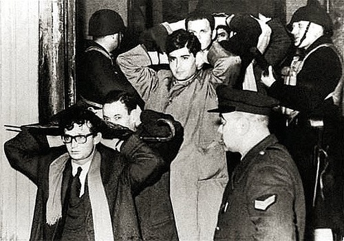 Photo of Noche de los Bastones Largos, memoria y mas (Mira la película)