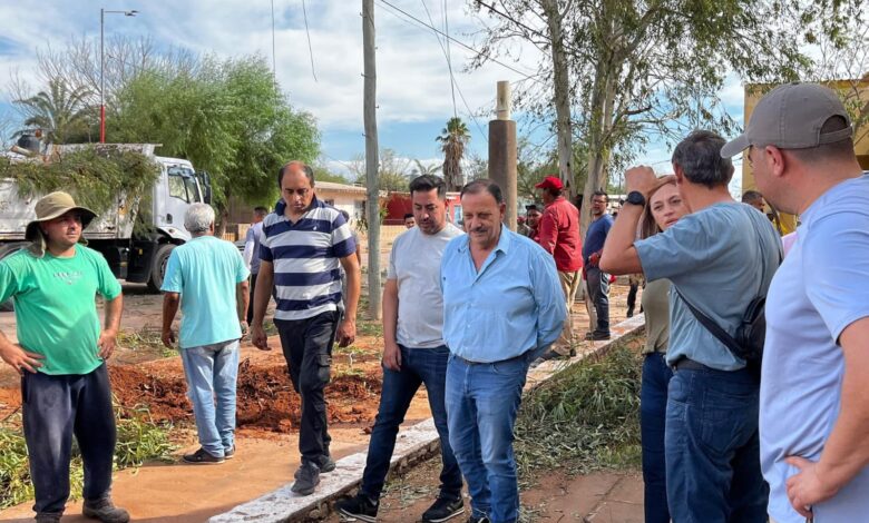 Photo of Quintela recorre el departamento Independencia, azotado por el temporal
