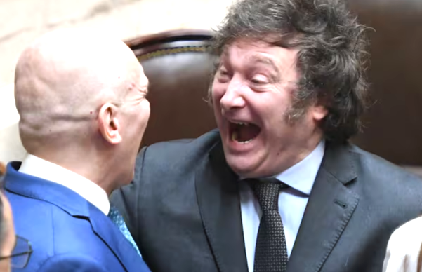 Photo of Galeano: «Hablemos de narcotráfico con Milei, Espert y Menem»