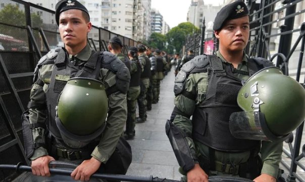 Photo of Congreso blindado: se esperan más de 2 mil policías en la marcha de los jubilados