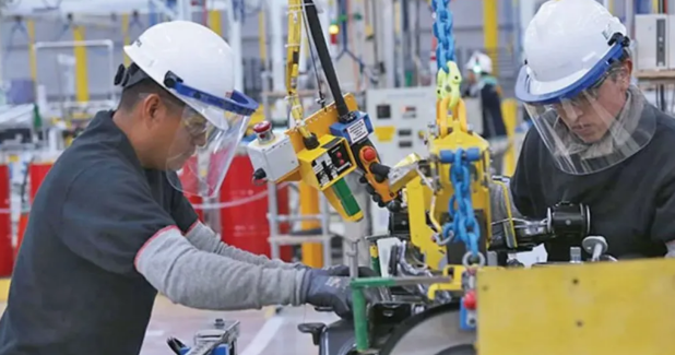 Photo of La gestión de Milei ya cerró más de 12 mil empresas y más de 240 mil puestos de empleo
