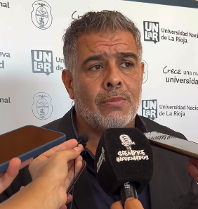 Photo of Miguel Galeano: «Cuando gobierna la derecha se produce la destrucción de la democracia»